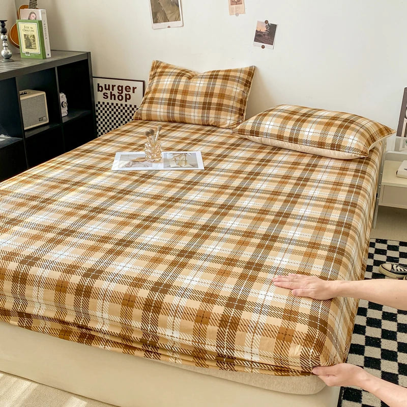 Plaid Style Fitted Sheet Skin-friendly Bed Cover Elastic Bedsheet for